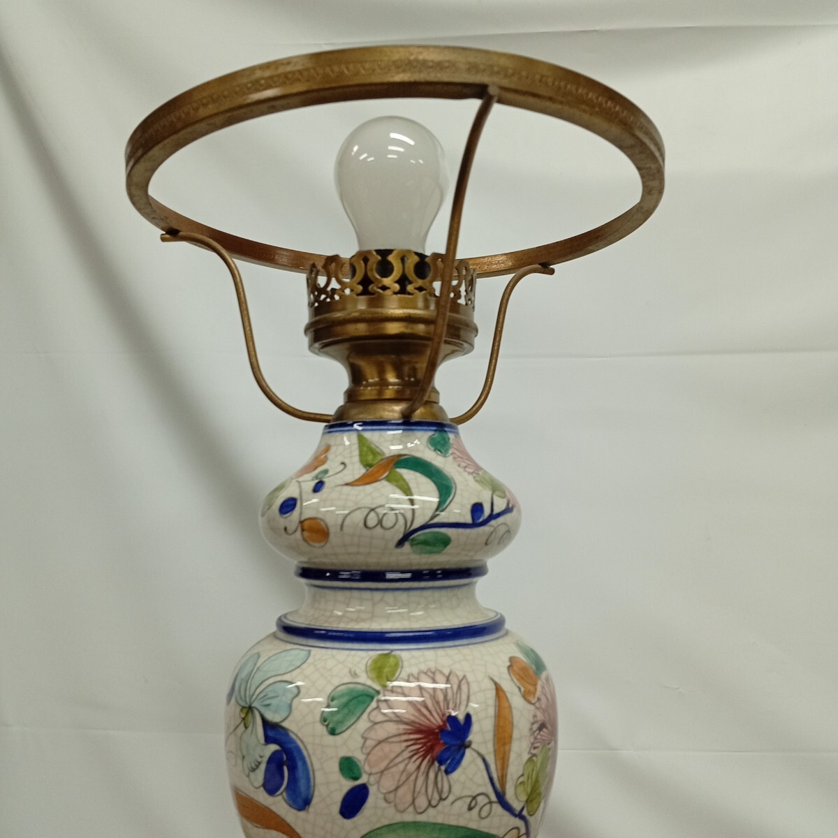 usB-867 テーブルランプ 照明 花柄 インテリア ナイトスタンド ランプ アンティーク 照明器具 傘なし 点灯確認済 現状品 高さ約43cm_画像6