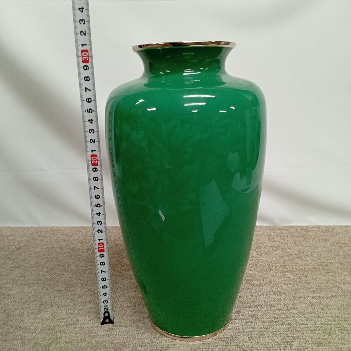 usB-880 七宝焼 花瓶 翡翠 花器 花入 花生 フラワーベース インテリア 共箱 高さ約31cm 現状品_画像7