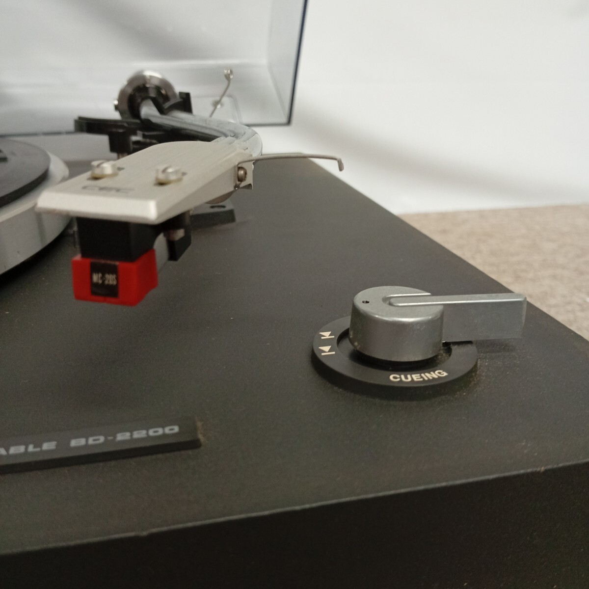 usB-885 CEC レコードプレーヤー ターンテーブル BD-2200 中央電機 ジャンク品　部品取り_画像2