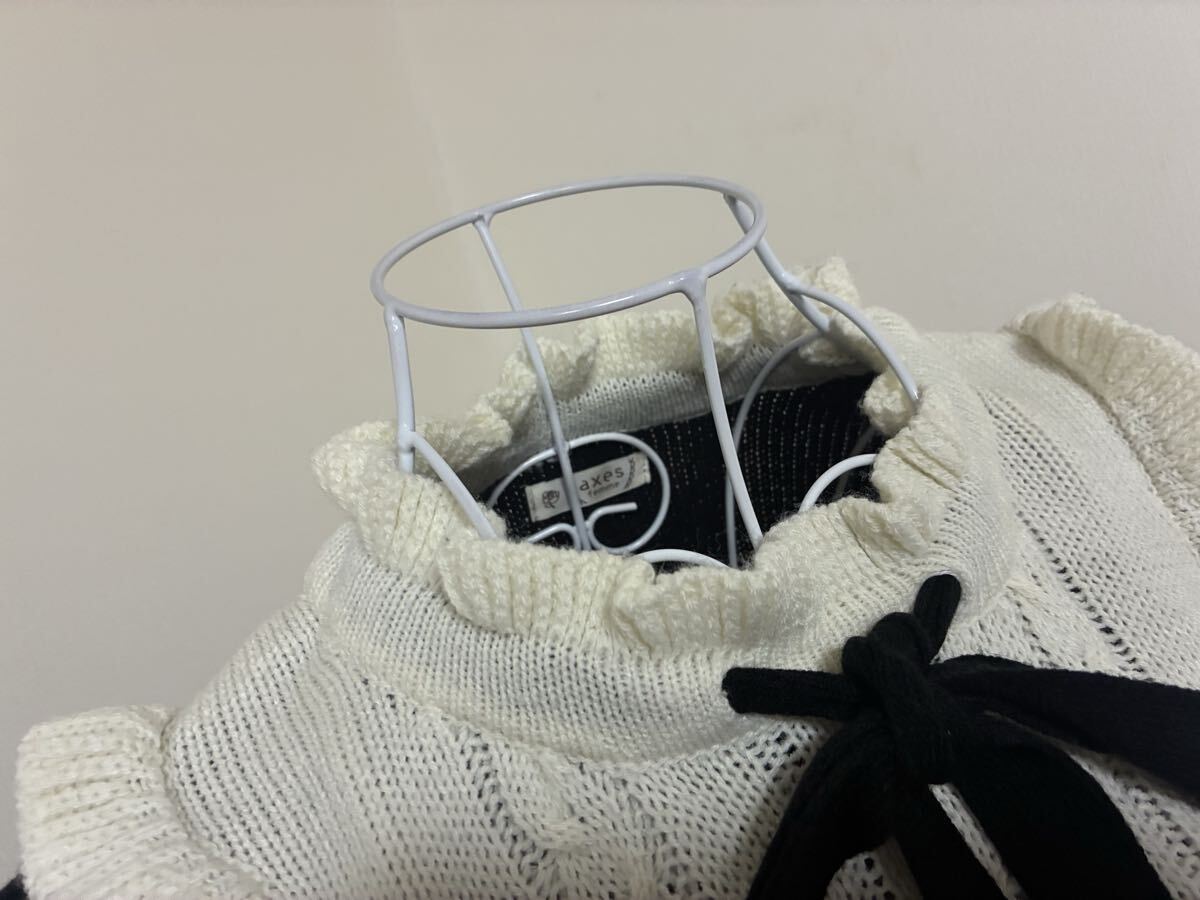 アクシーズファム☆おリボン.フリル飾り配色ニットワンピース☆used _画像2