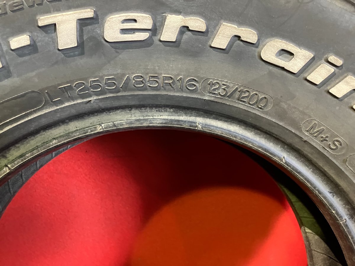【送料無料】中古サマータイヤ LT255/85R16 123/120Q BFGoodrich KM2 2018年製 9.0mm↑ 4本SET 【64751973】_画像8