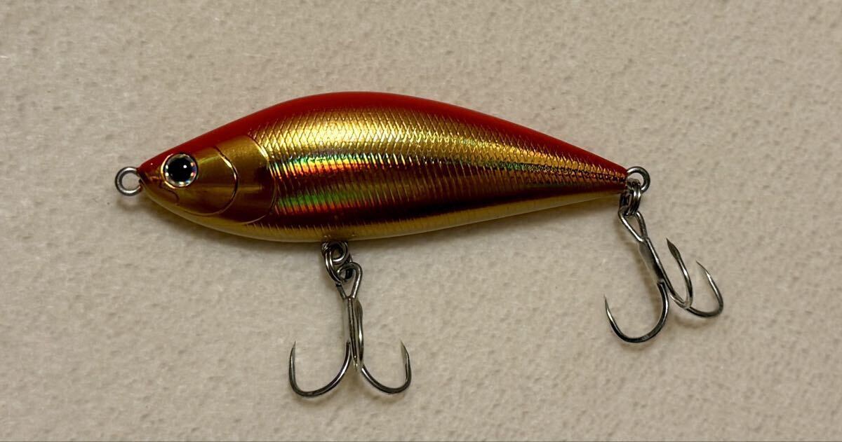 中古美品　タックルハウス シンキングシャッド70 ゴールドオレンジ_画像2