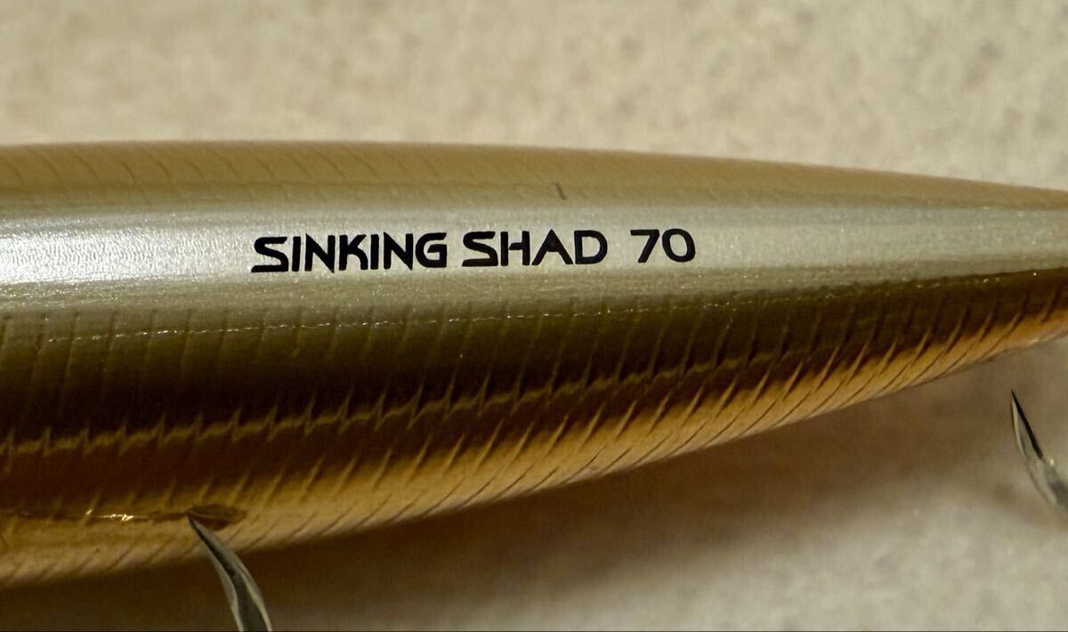 中古美品　タックルハウス シンキングシャッド70 ゴールドオレンジ_画像6