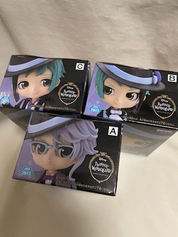 ◎ BANDAI バンダイ Disney ディズニー ツイステ オクタヴィネル寮 アズール ジェイド フロイド フィギュア ３個セット 未開封品_画像2