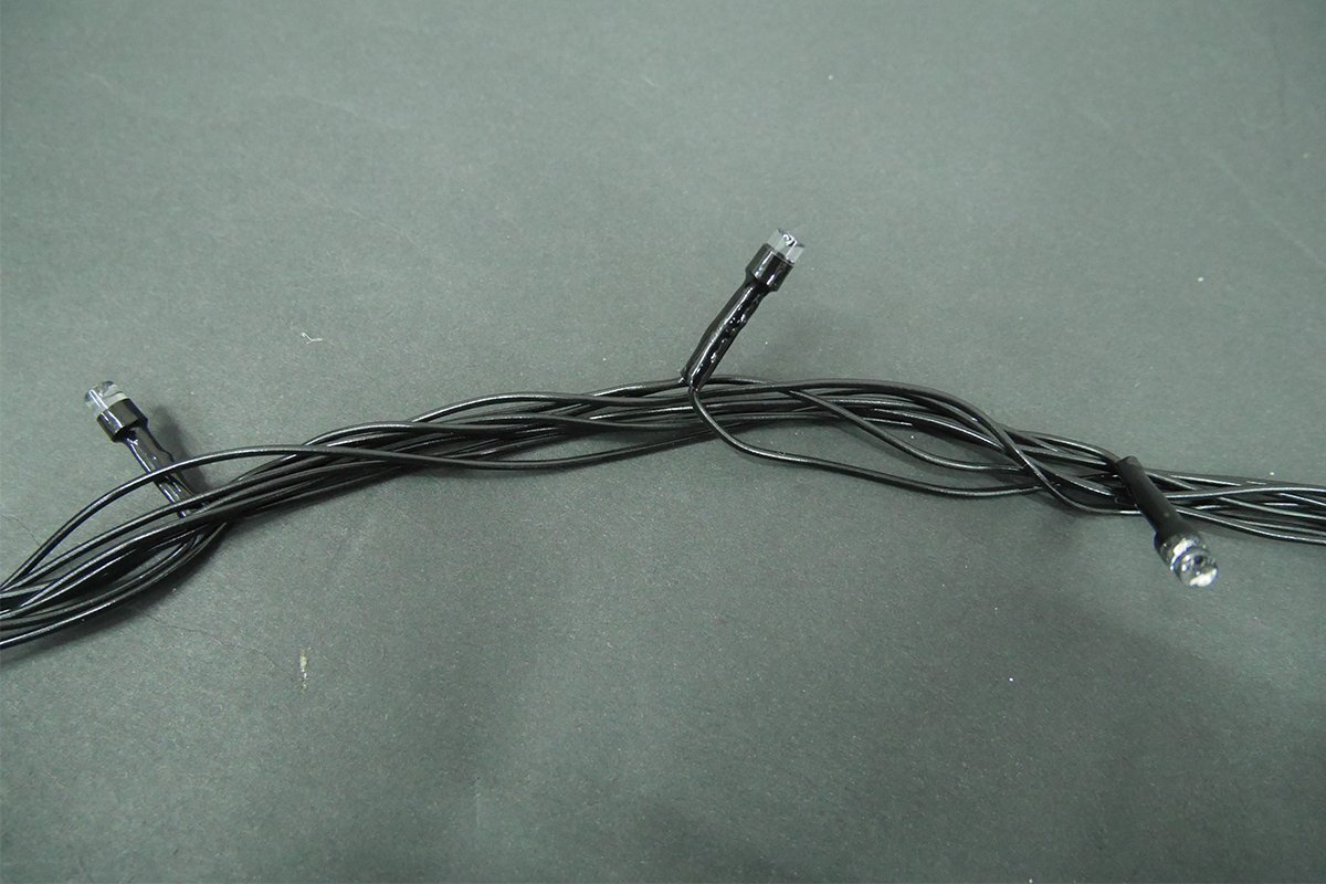 1円 LEDイルミネーション 14M LED200灯 クリスマス つらら ブラックコード 電飾 屋外 ガーデン 庭 防水 連結可能 RGB単品 KR-97_画像5