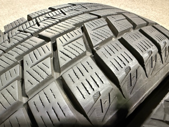 【スタッドレス】175/65R14 82Q YOKOHAMA ヨコハマ ice GUARD6 アイスガード6 iG60 22年製 中古品4本セット(F)_画像2