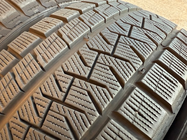 【スタッドレス】225/55R17 101Q PIRELLI ピレリ ICEASIMMETRICO アイスアシメトリコ アシメ 21年製 中古品4本セット(F)_画像4