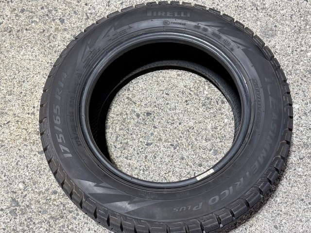 【今が買い時!】175/65R14 82Q PIRELLI ピレリ ICEASIMMETRICO PLUS アイスアシメトリコ プラス アシメ スタッドレス 21年製 中古品4本(F)_画像7