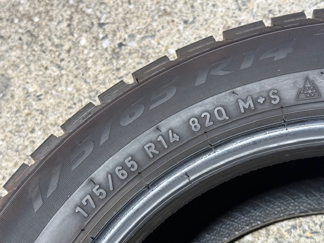 【今が買い時!】175/65R14 82Q PIRELLI ピレリ ICEASIMMETRICO PLUS アイスアシメトリコ プラス アシメ スタッドレス 21年製 中古品4本(F)_画像10
