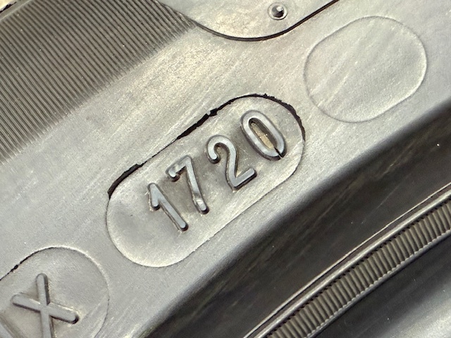 【今が買い時！！】215/55R17 98H MICHELIN ミシュラン X-ICE SNOW Xアイス スノー スタッドレス 20年製 中古品4本セット(F)_画像10