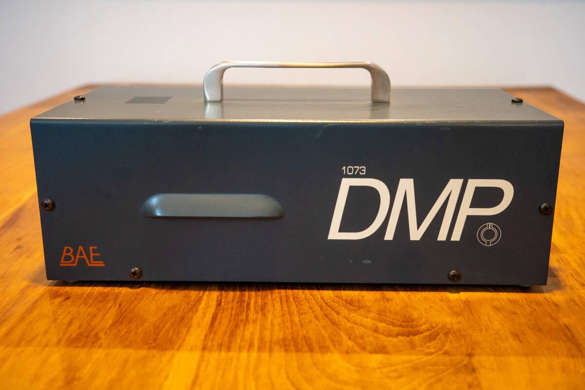 BAE DMP 1073 микрофонный предусилитель DI NEVE