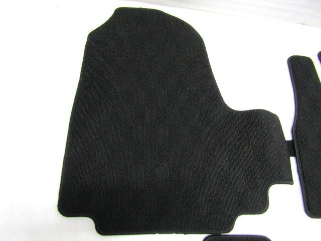 未使用 ホンダ純正 フロアカーペットマット（スタンダードタイプ）　N-BOX N-BOX CUSTOM N-BOX JOY　JF5/JF6　08P14-32R-011_画像6