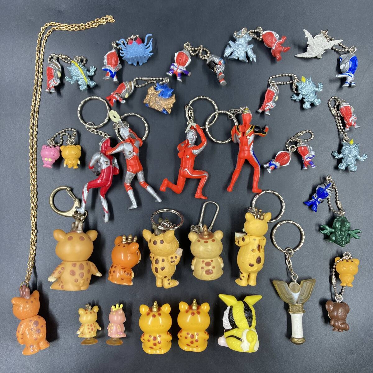 SUS512 コンビニ愛テム 円谷キャラクター アクションキーホルダー ブースカ ほか ウルトラマン など フィギュア まとめて ジャンク _画像6