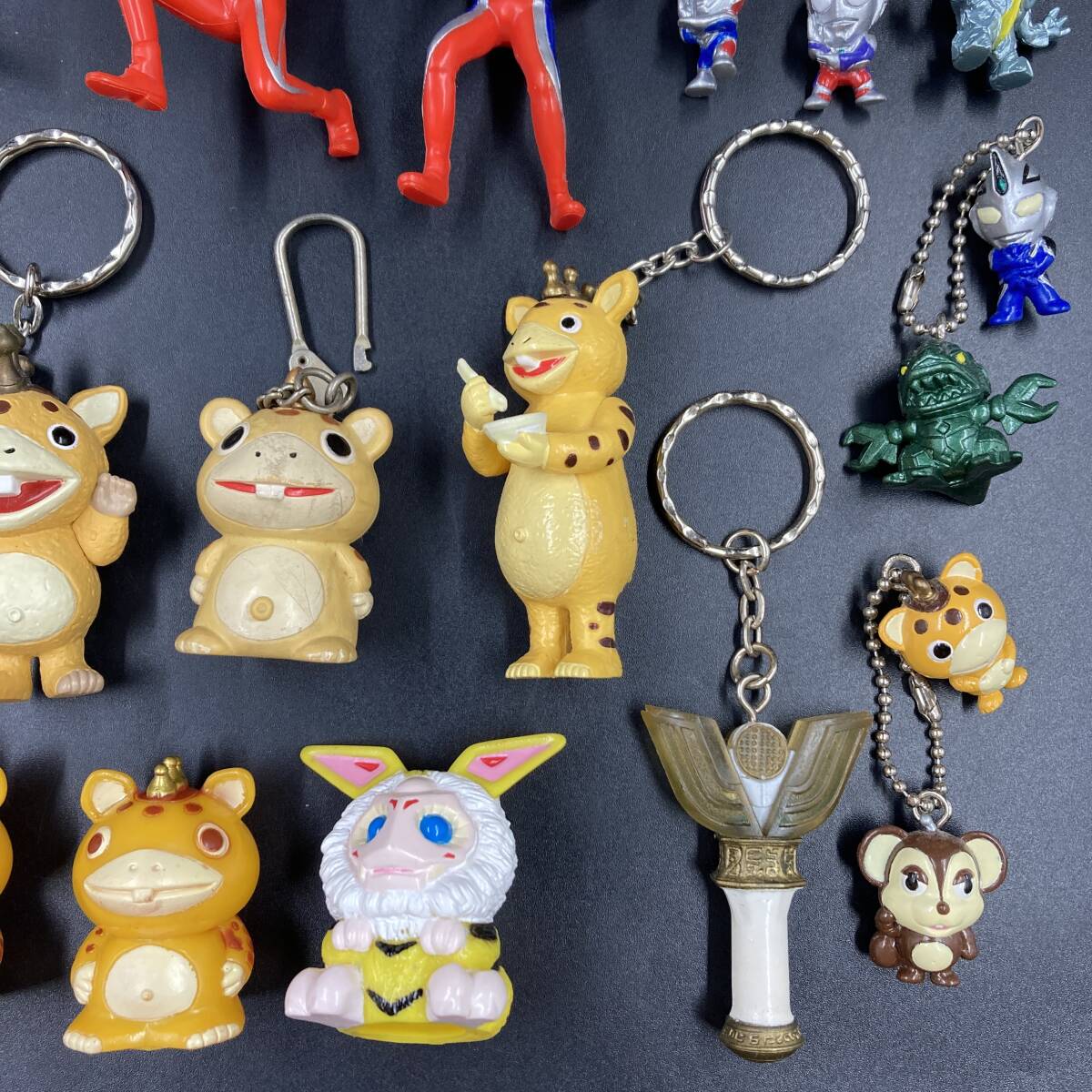 SUS512 コンビニ愛テム 円谷キャラクター アクションキーホルダー ブースカ ほか ウルトラマン など フィギュア まとめて ジャンク _画像5