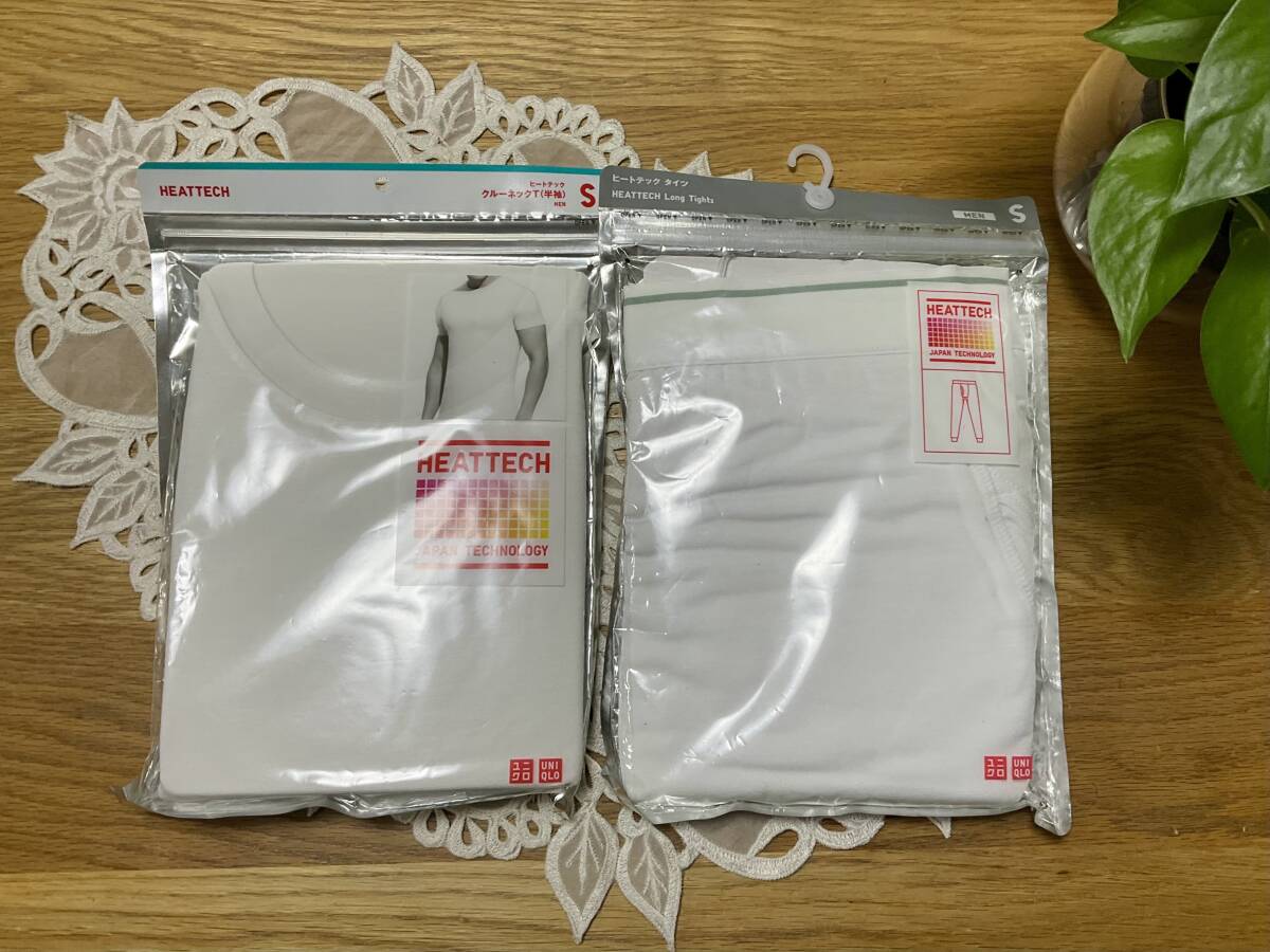 未使用 UNIQLO/ユニクロ ヒートテック　クルーネックT（半袖）＆タイツ　メンズ MEN　Sサイズ　2枚　未開封　匿名配達_画像1