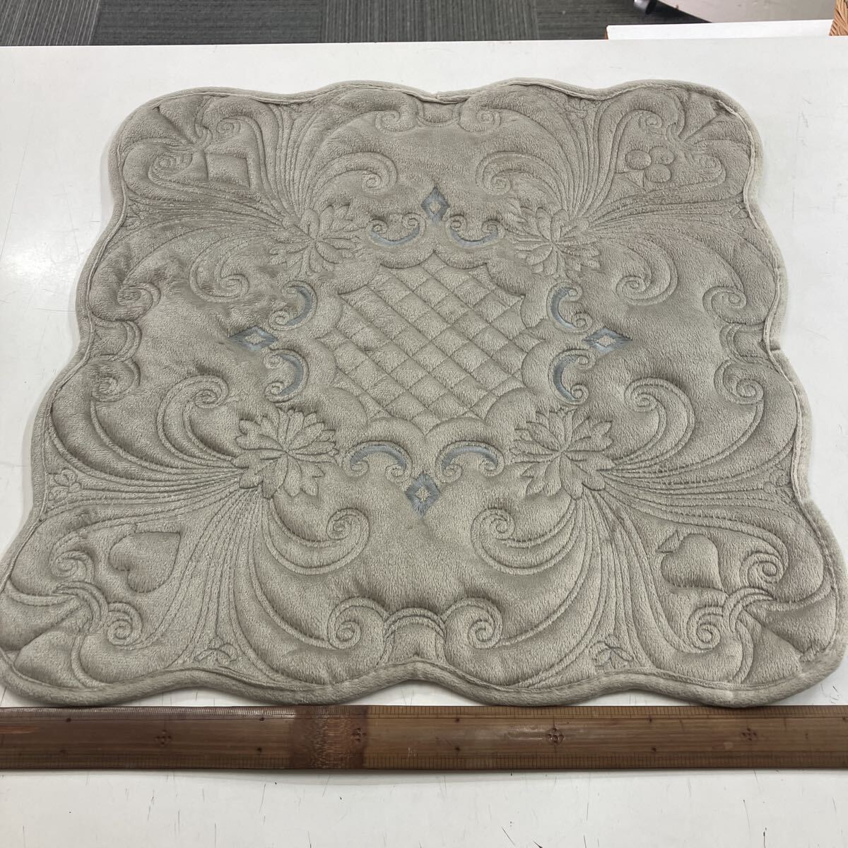 新品 ボア 薄いシート 約45㎝×45㎝ (グレー)在庫限り_画像2