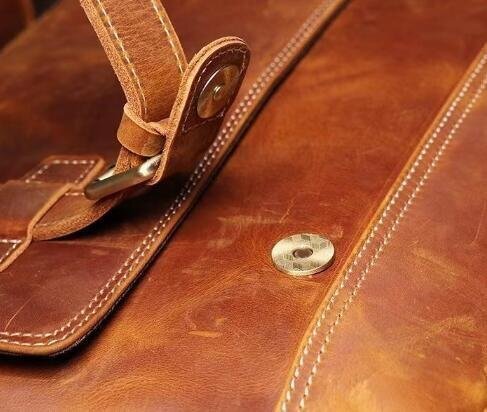 美品☆職人手作りヌメ革 メンズ ショルダーバッグ メッセンジャーバック 斜めがけ 肩掛け レザー ビジネスバッグ 大容量 通勤_画像6