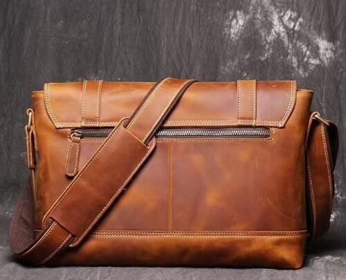 美品☆職人手作りヌメ革 メンズ ショルダーバッグ メッセンジャーバック 斜めがけ 肩掛け レザー ビジネスバッグ 大容量 通勤_画像2