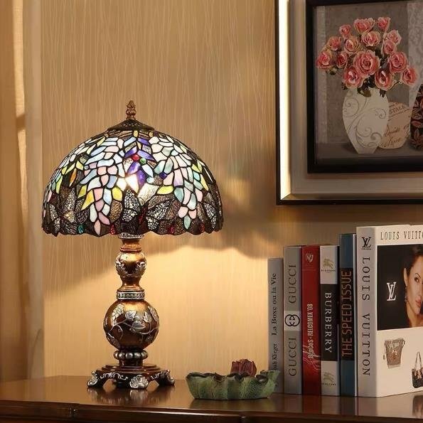 古風★美品 ヴィンテージ ステンドランプ ステンドグラス アンティーク 花柄 レトロな雰囲気が 照明 ティファニー技法_画像1