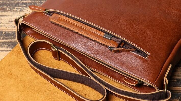 大容量 本革 メンズ 斜め掛け レザー ショルダーバッグ A4 15インチPC対応 ビジネス 男性 メッセンジャーバッグ カジュアル_画像4