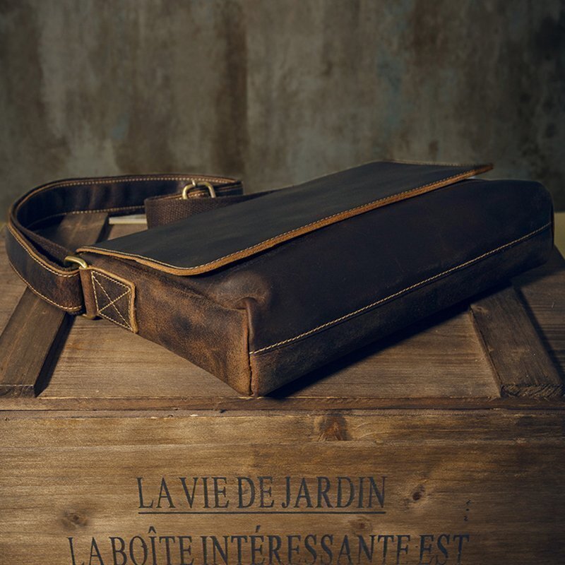 人気美品☆センジャーバッグ メンズ ショルダーバッグ 斜めがけ バッグ 本革 iPadの収納可能 革 縦型 通学 通勤 牛革 ビジネスバッグ_画像2