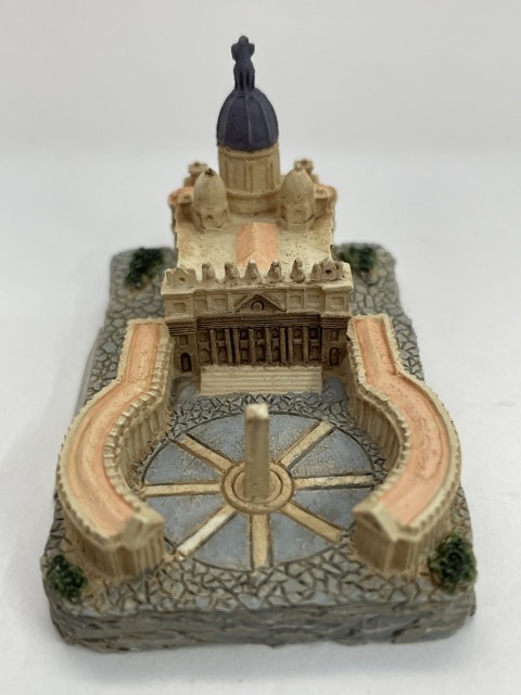 ■★カバヤ 世界遺産コレクション 05 サンピエトロ大聖堂_画像2