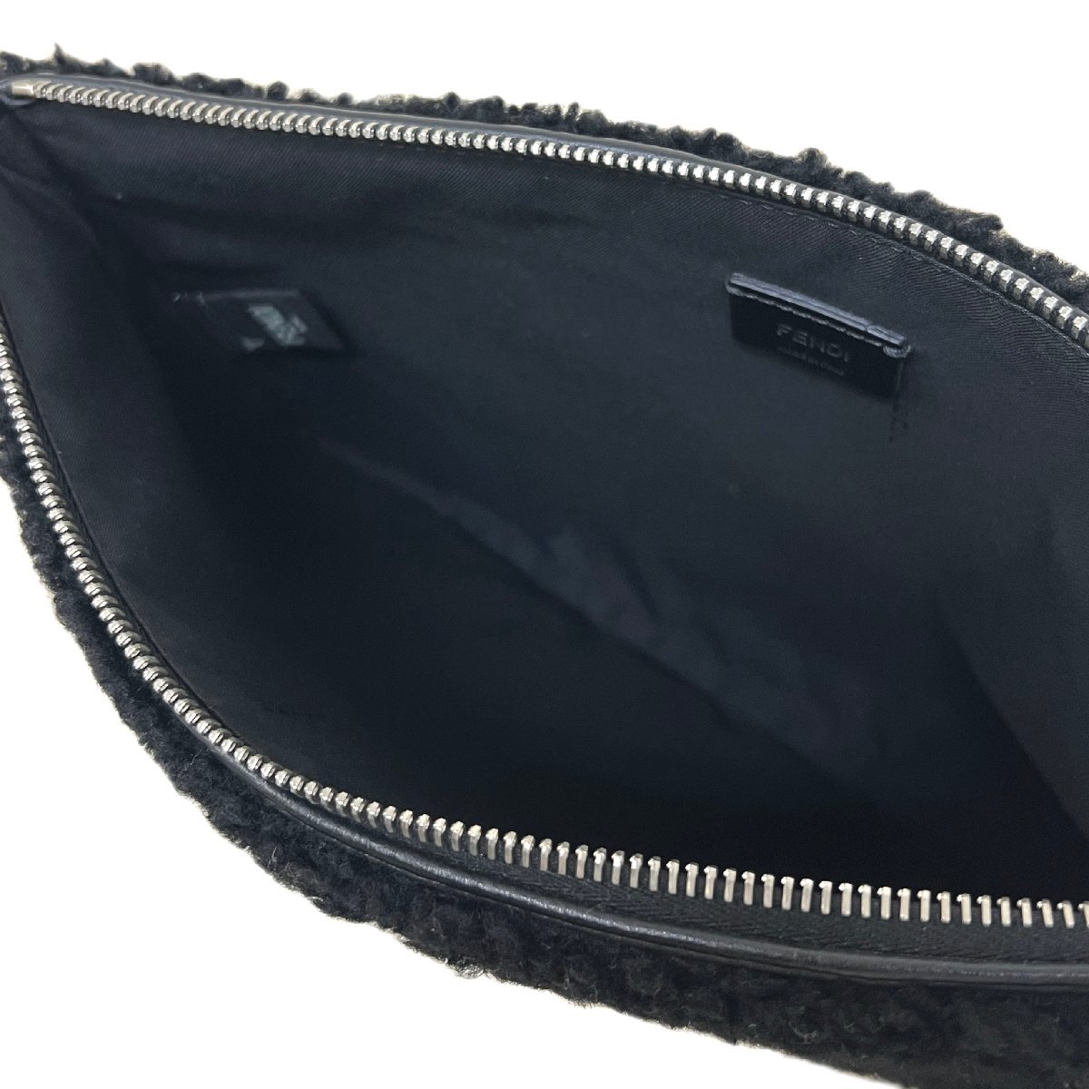 FENDI　フェンディ　バッグ　ムートン　ボア　ロゴ　ポーチ　クラッチ　ブラック_画像6