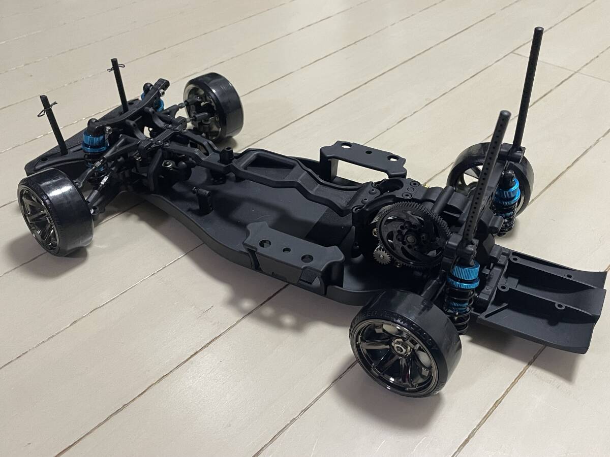 【送料込み・即決！】ヨコモ YD-2 車体のみ 社外ダンパー付 (カーペットで2度の走行のみ) 美品！_画像2