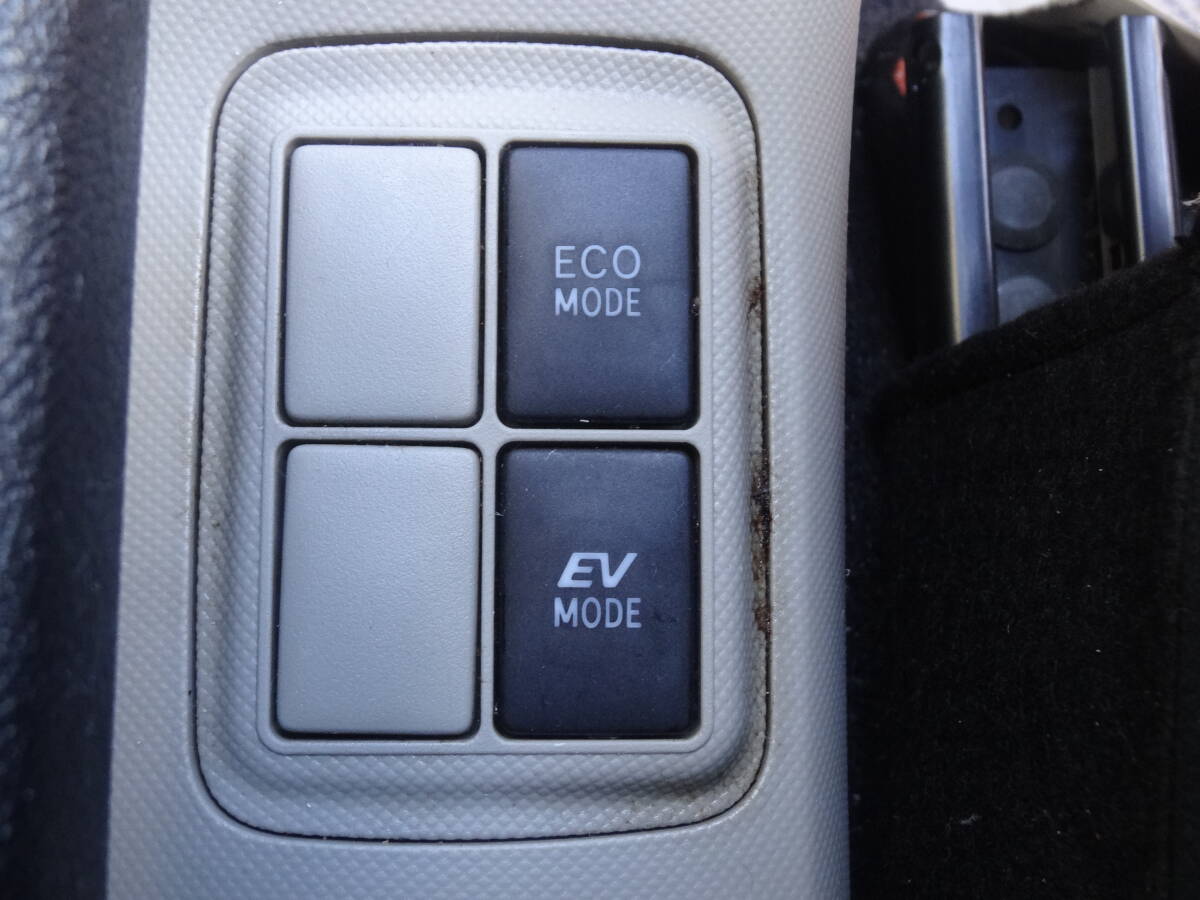 ◆機関走行良好【全国販売〇/全国陸送〇/低走5.3万】アクア 上級「G」スマートキー/Pスタート/革ハンドル/ステリモ/純正ナビ/Bカメ/BT接続_画像9