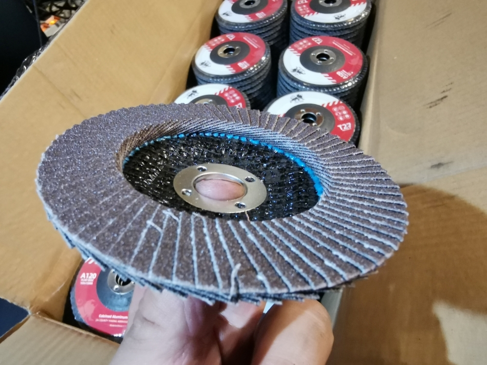 12枚(鉄工用) フラップディスク 荒度#120/内径15mm 100mmグラインダー用 カーボンプレート (強化)焼成酸化アルミナ ペーパーディスク b_画像4