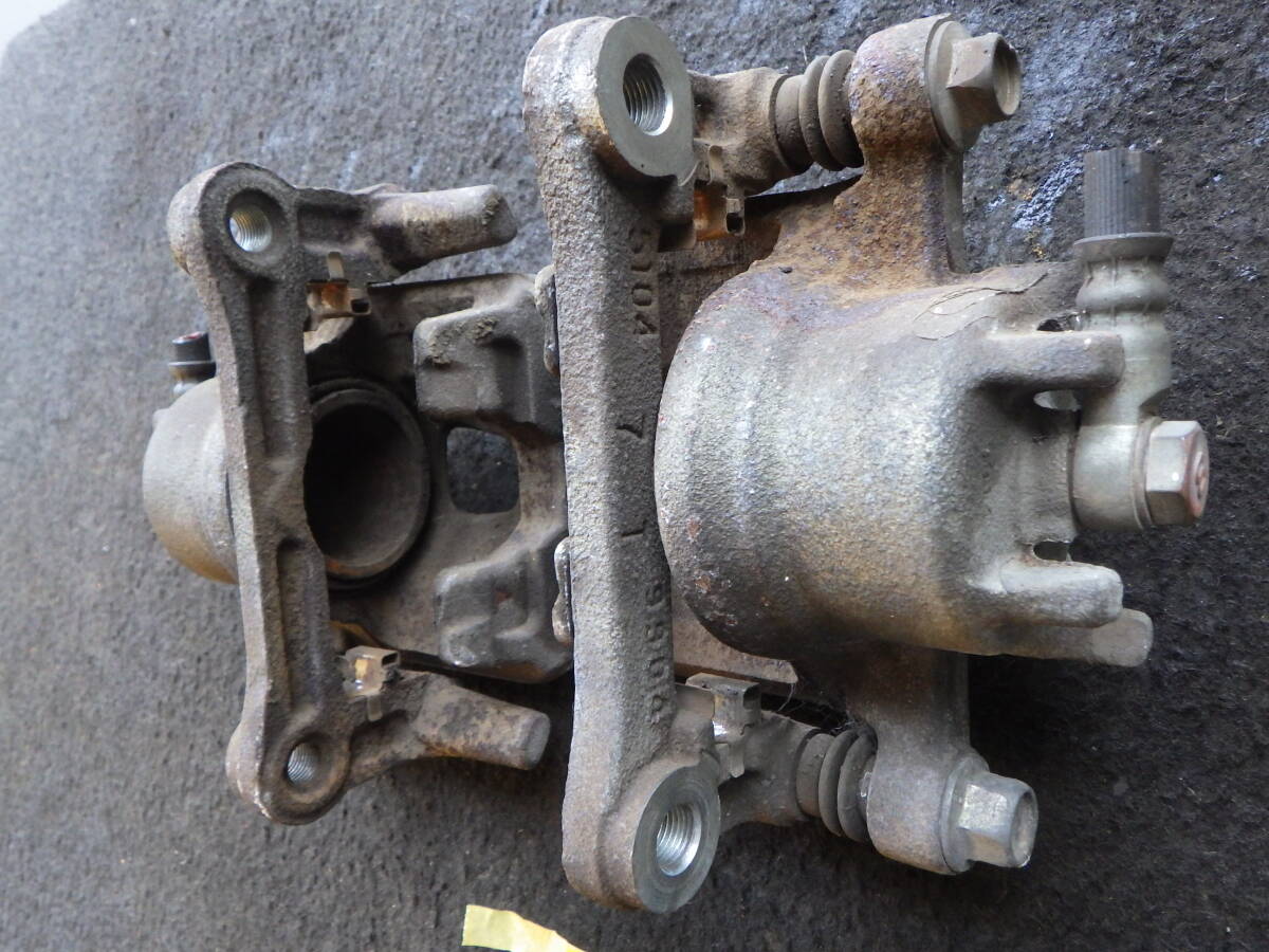 杉B6 即決! H82W EKワゴン ブレーキキャリパー_画像3