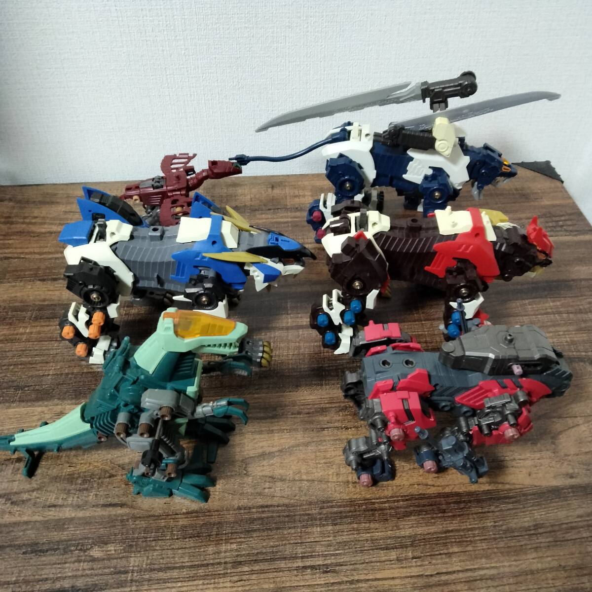 現状品 ジャンク品 ZOIDS TOMY 旧ゾイド アロザウラー ライガージアーサー ムラサメライガー ムゲンライガー ソードウルフ 他まとめ O11_画像2