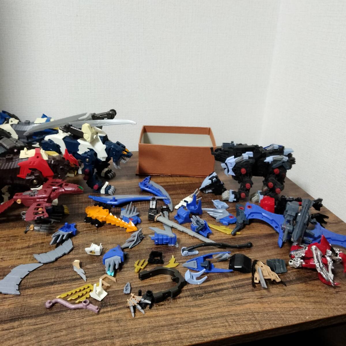 現状品 ジャンク品 ZOIDS TOMY 旧ゾイド アロザウラー ライガージアーサー ムラサメライガー ムゲンライガー ソードウルフ 他まとめ O11_画像7