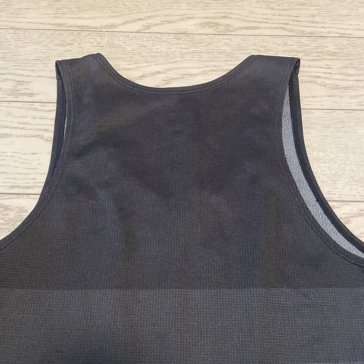 横浜DeNAランニングクラブ（DeNA陸上部）プーマ ランニングシャツ サイズXS_画像4