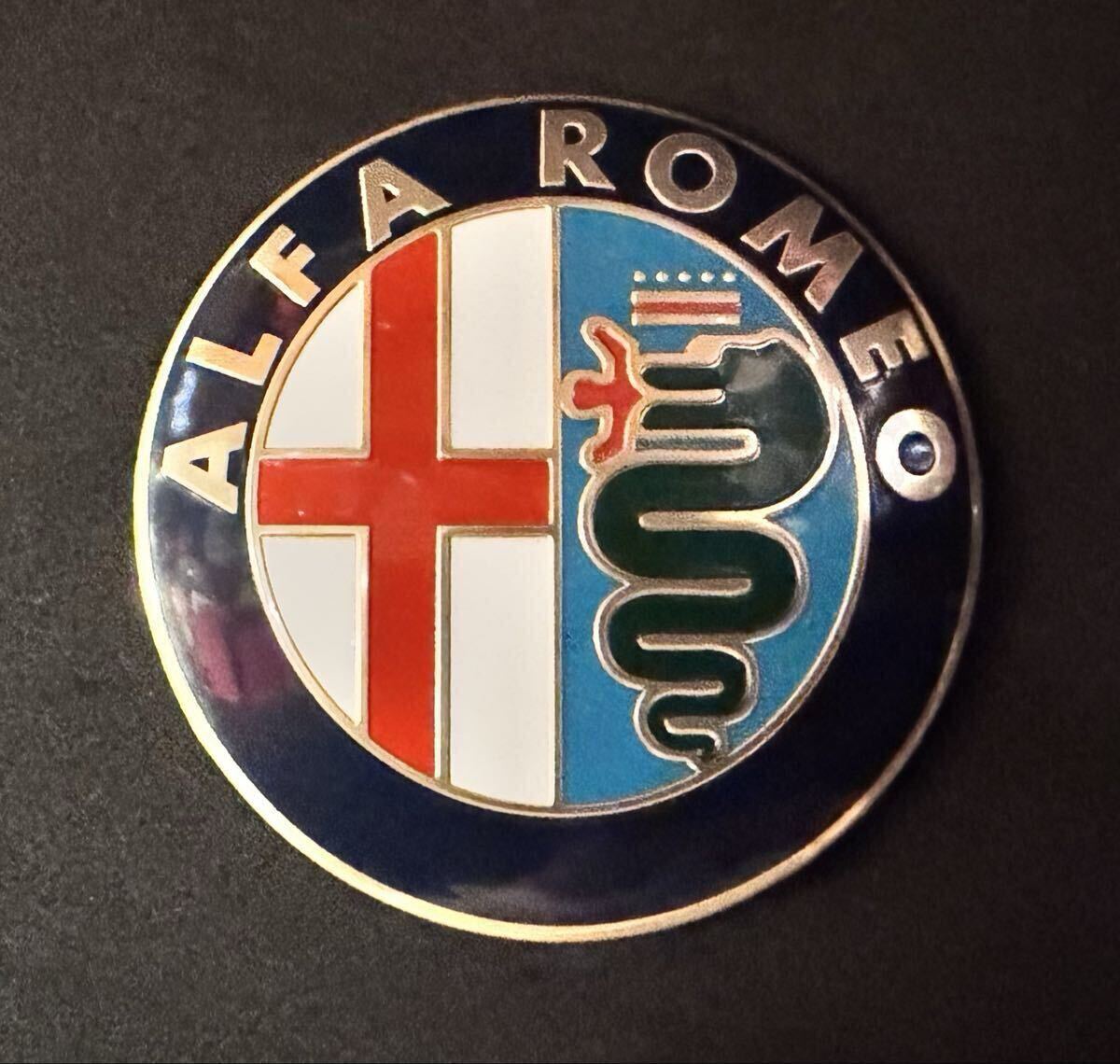★ Alfa Romeo アルファロメオ フロント/リアエンブレム ゴールド旧ロゴ 74mm 2個セット アルミ製 ★_画像6