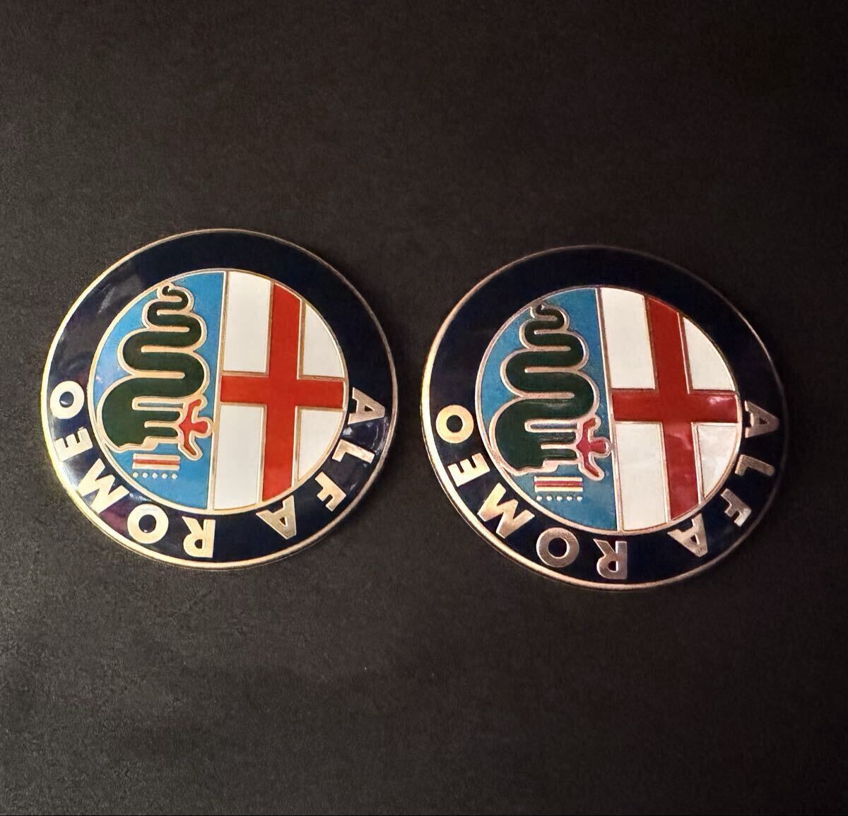 ★ Alfa Romeo アルファロメオ フロント/リアエンブレム ゴールド旧ロゴ 74mm 2個セット アルミ製 ★_画像4