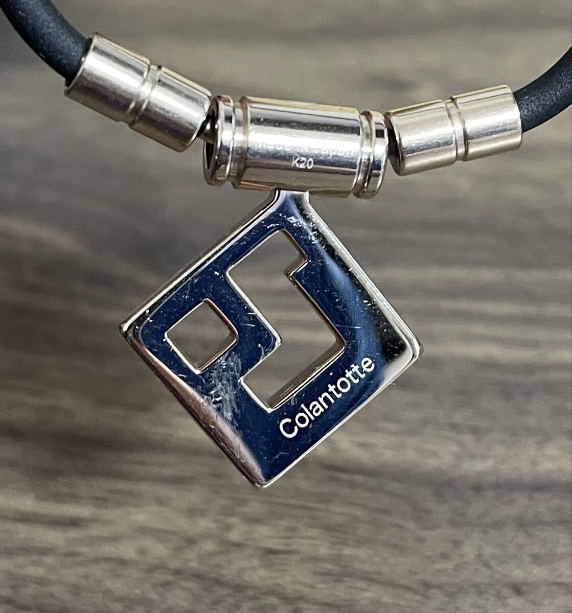 【裏面傷あり値下げ】 Colantotte コラントッテ 磁気ネックレス AURA mini シャンパンゴールド× ピンクラメ M43センチ_画像6