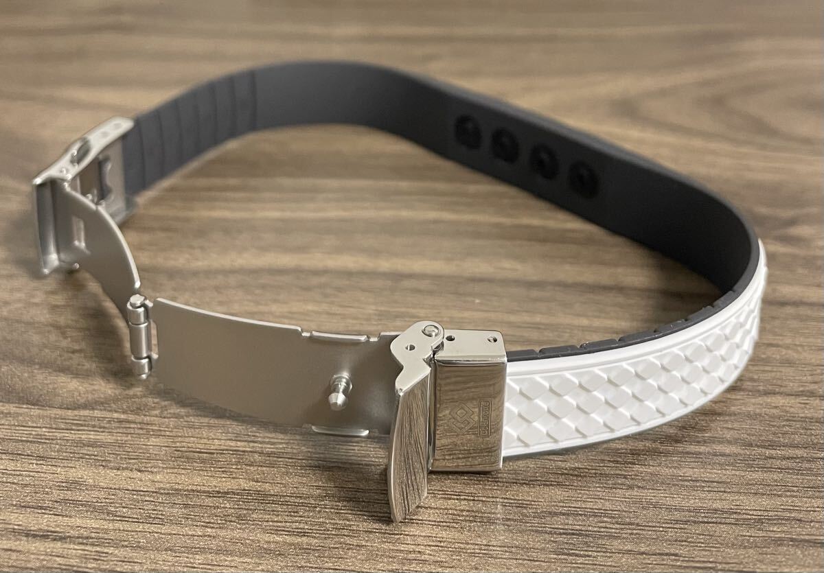 colantotte コラントッテ 磁気ブレスレット ループ QUON バーチホワイト サイズ調整可能_画像6