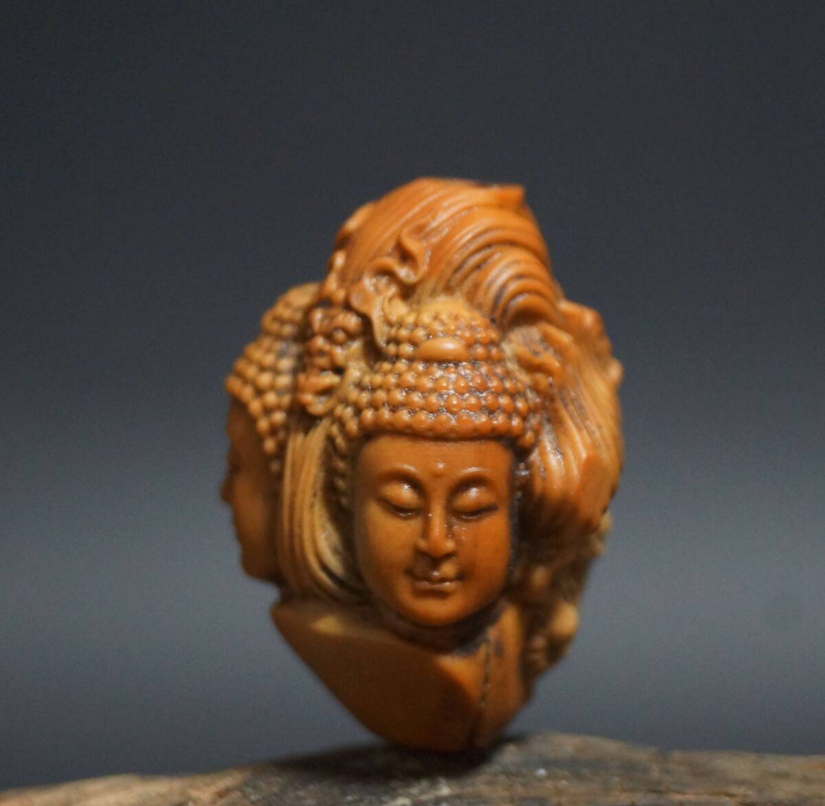 [.] времена . гравюра умение резьба по дереву [..] вид резьба по дереву netsuke .. шар .. предмет декортивный элемент .. предмет * длина 2.7cm*s71125