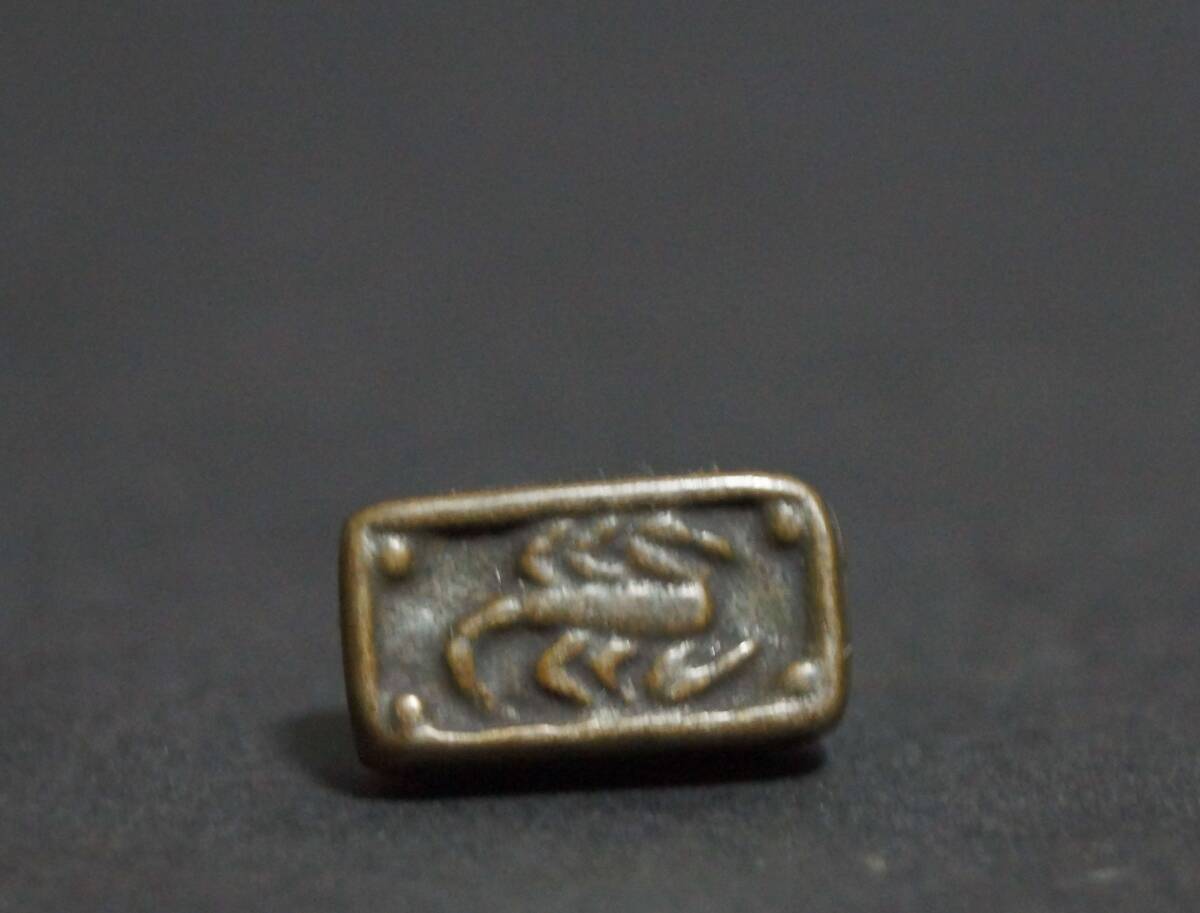 [.]chi спальное место tok коричневый (Thogchags) золотой . умение . печать материалы для печати netsuke .. шар .. предмет декортивный элемент * времена предмет *s71107