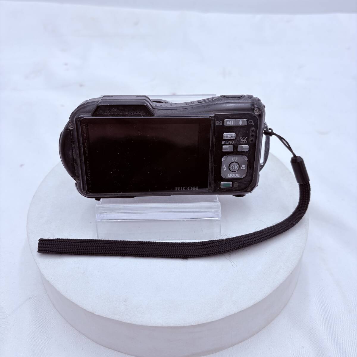 【送料無料】RICOH WG-20 防水デジタルカメラ ブラック 現状品 リコー 光学5倍ズーム WIDE 28mm　ジャンク　現状品_画像2