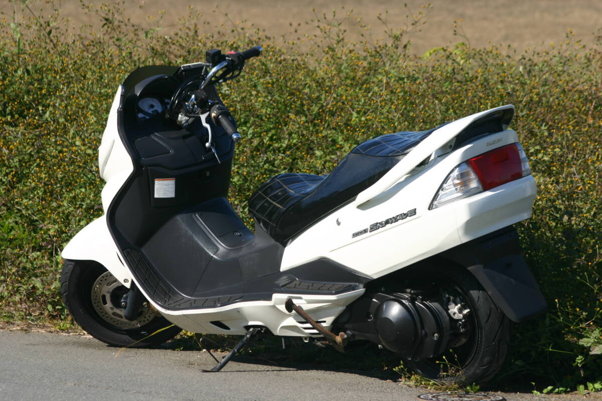 埼玉発216-11674Km】自賠責保険付 2000年 SUZUKIスカイウェイブ250 TYPE-S CJ42A 状態良好ベンツテール_画像3