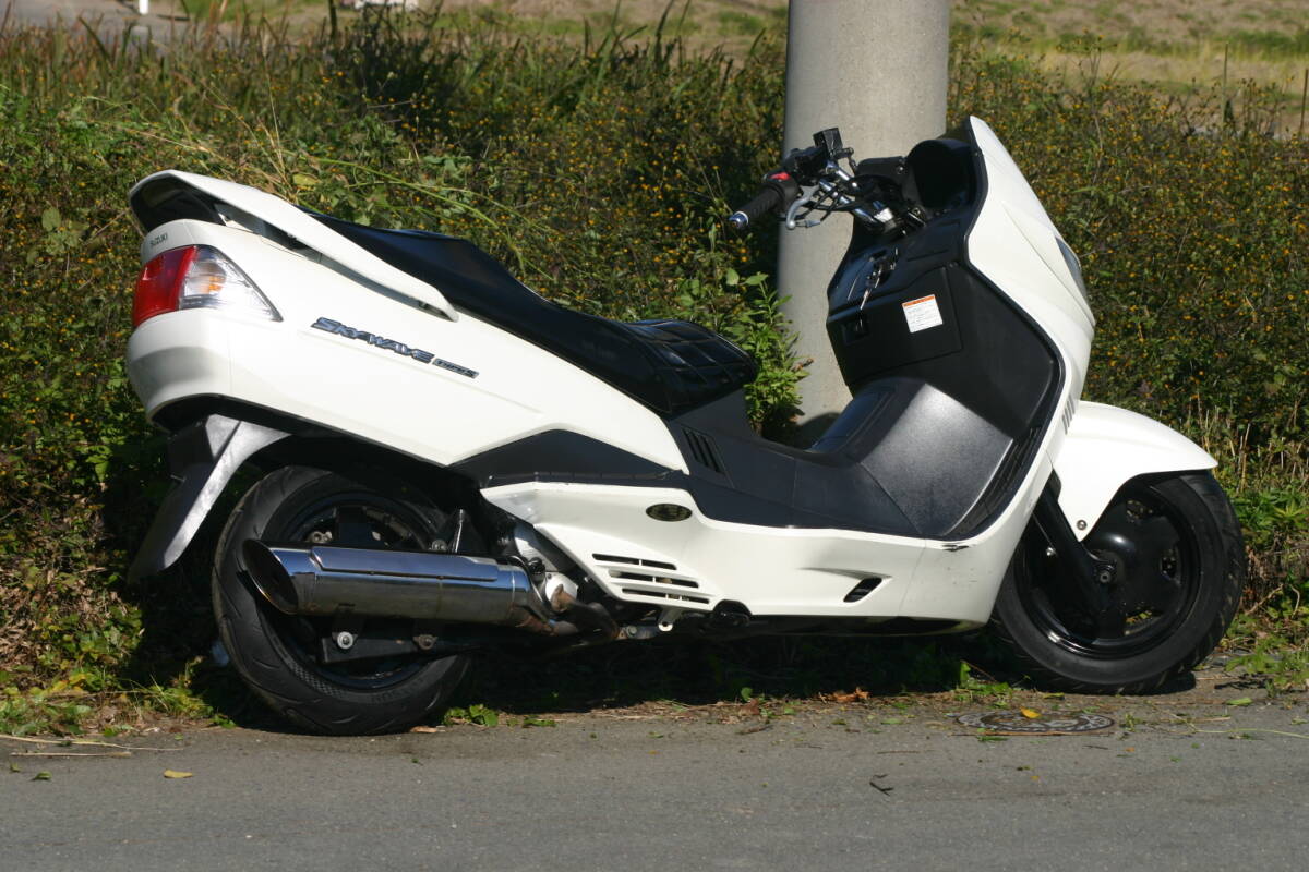 埼玉発216-11674Km】自賠責保険付 2000年 SUZUKIスカイウェイブ250 TYPE-S CJ42A 状態良好ベンツテール_画像6