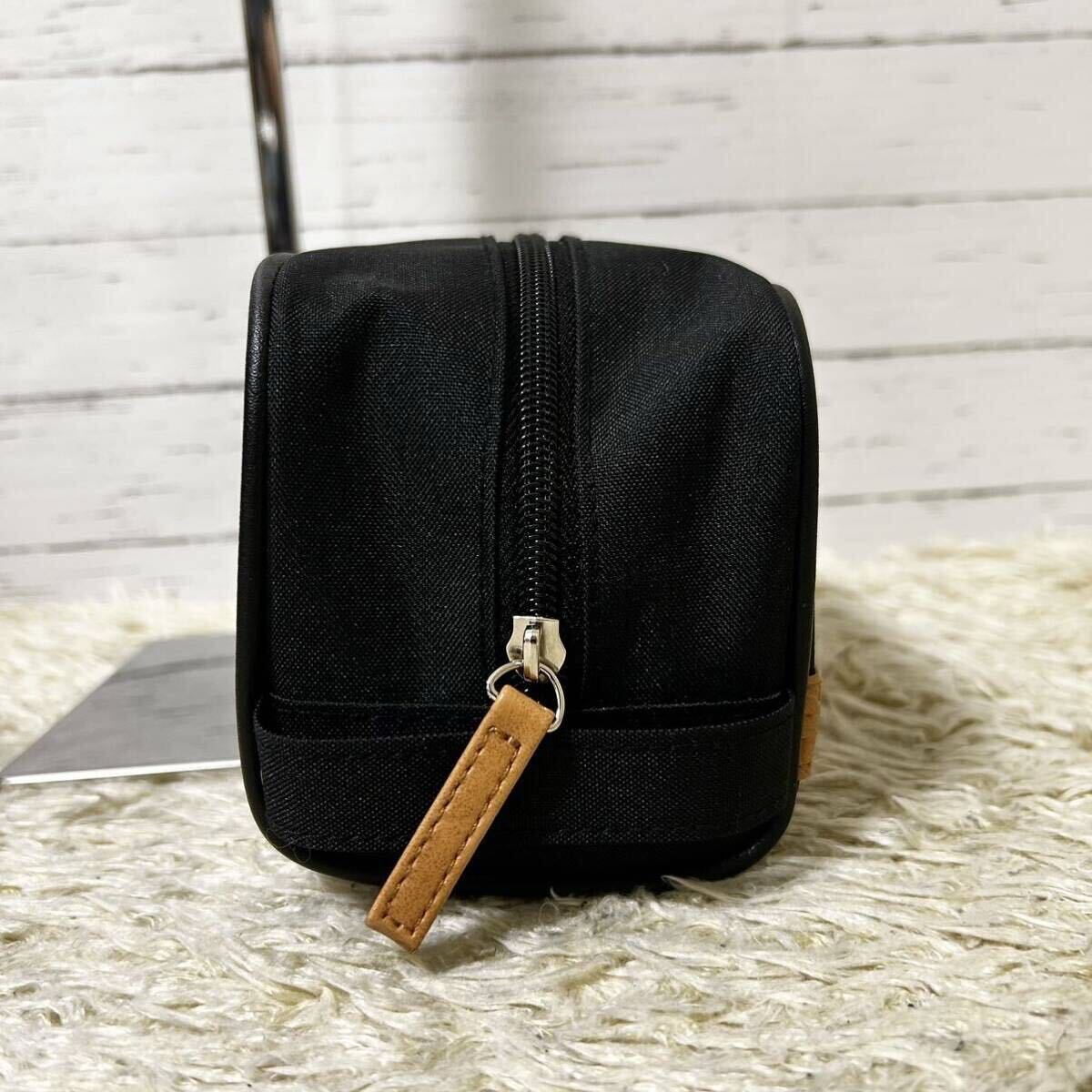 [ новый товар не использовался ]1 иен BVLGARY BVLGARI ручная сумочка сцепление Circle Logo кожа парусина работа ходить на работу бизнес модный высококлассный черный 