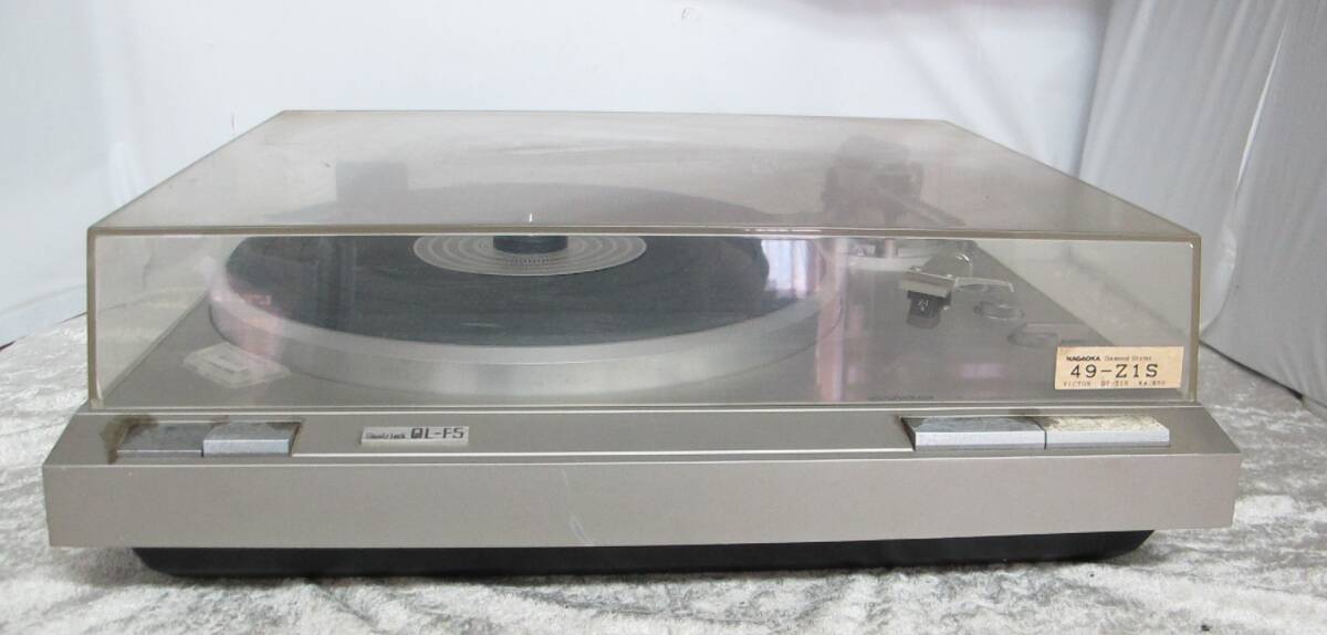 ■T11-128 Victor(ビクター) STEREO RECORD PLAYER / ステレオ レコード プレーヤー 【 QL-F5 】 ターンテーブル 昭和レトロ アンティーク_画像2