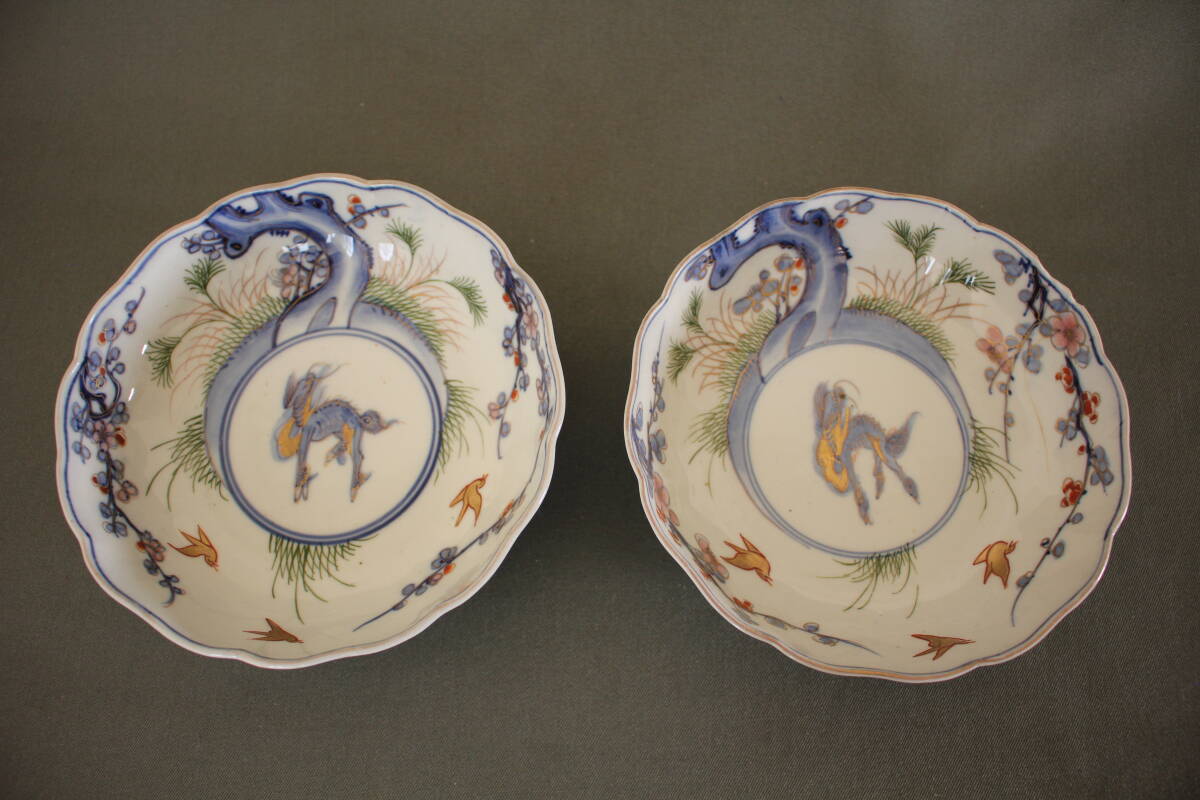 伊万里 赤絵 麒麟文 松竹梅に鳥の図　色絵 2枚_画像1