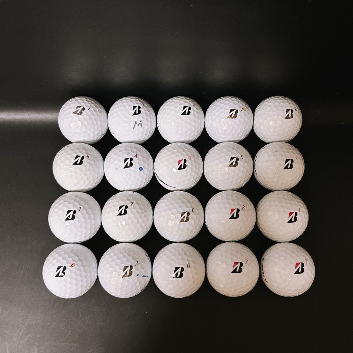 【MC48】Sランク●美品●ブリヂストン●BRIDGESTONE●ロストボール●ゴルフ●ツアー B X●TOUR ＢX●洗浄済●即日配送●1円スタート_画像2