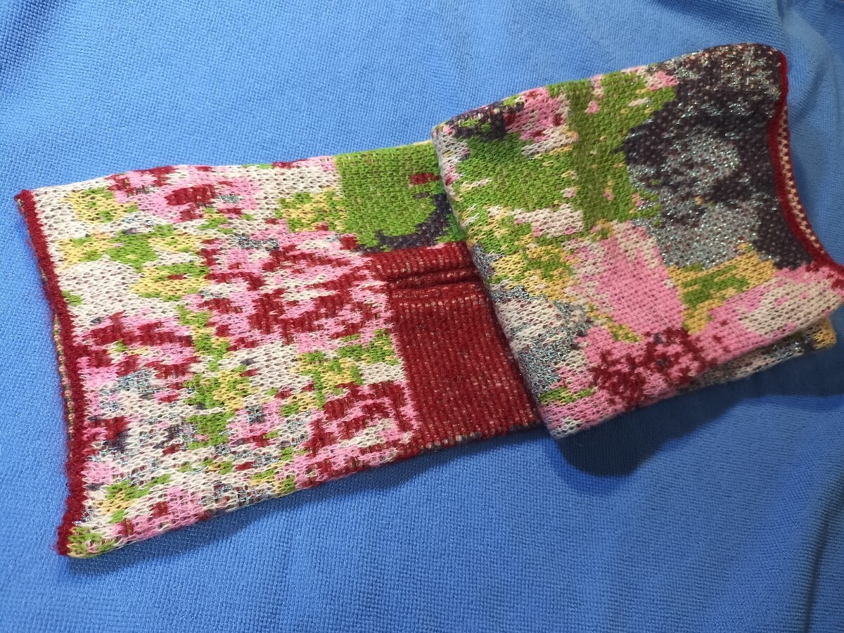 NIJIIROCamp ショートマフラー ハンドウォーマーセット オハナ レッド 未使用品 送料無料_画像4