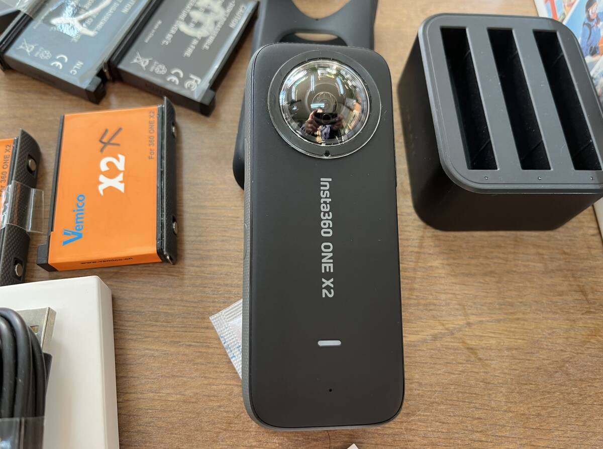 Insta360ONE X2 と　付属品他多数_画像3