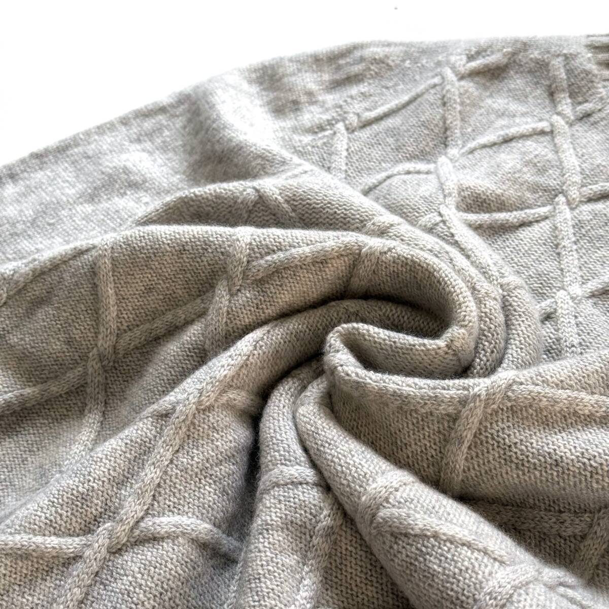 希少美品 Glenmatch カシミヤ100% スコットランド製 ミドルゲージ 肉厚 クルーネックニット ケーブル◎ 丸首 メランジ グレー England UK_画像4